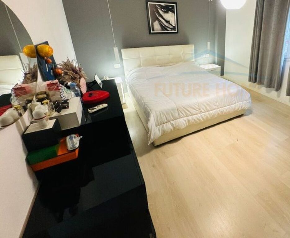 FOR SALE APARTMENT 1+1 (CONVERTIBLE TO 2+1) ALBANOPOLI STREET