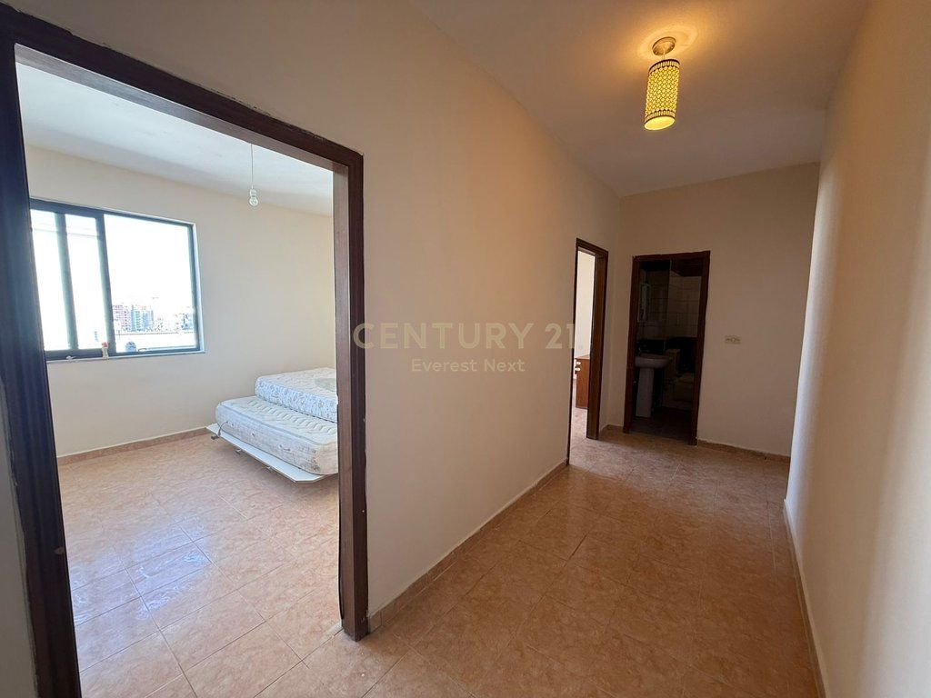 Vendesi in vendita 1+1 nella zona di Ish Parkut (NSHARAK)