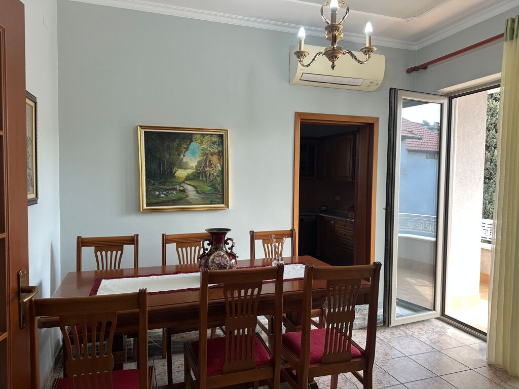 Vile Private me Qira Ali Dem