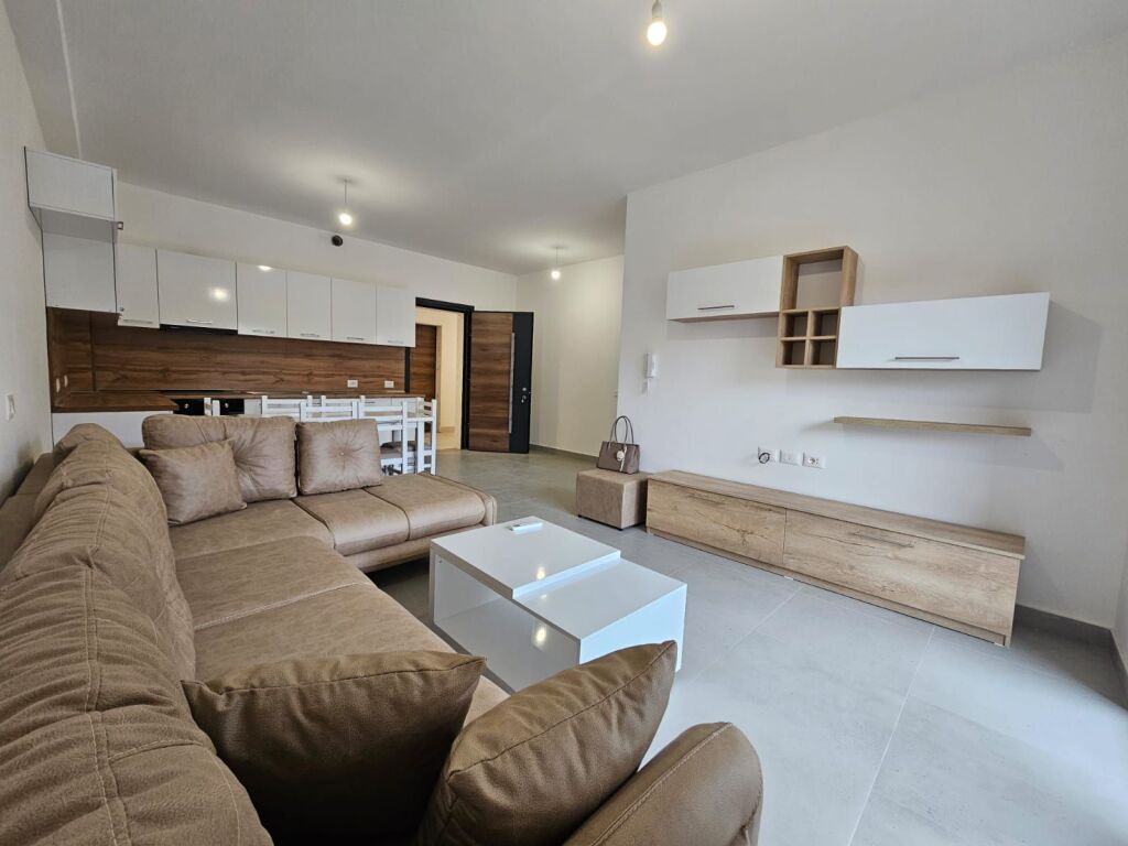 APARTAMENT 1+1 NE SHITJE NE GOLEM!!!