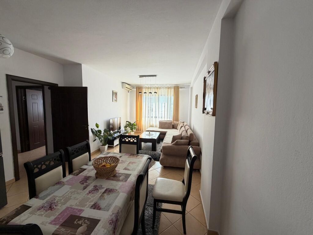 SHITET, APARTAMENT 2+1, FRESKU, TIRANA(530581007-126)