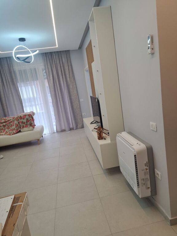 APARTAMENT ME QERA 2+1 5 MAJI 60.000 LEKE FH-58769