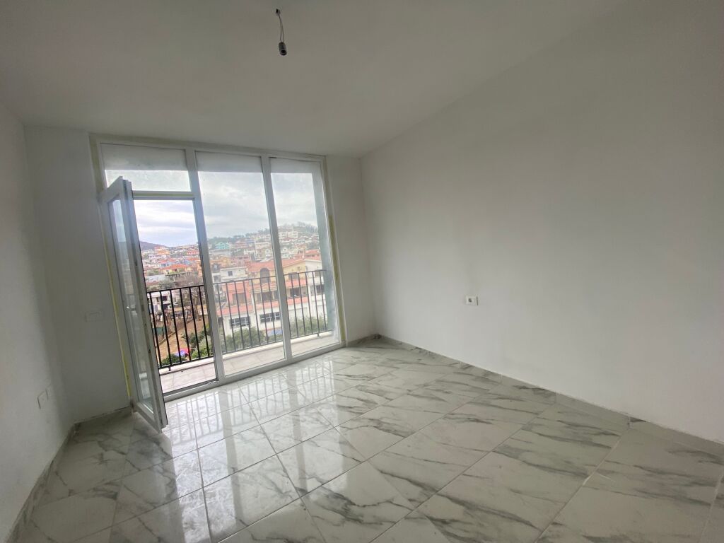 Apartament 2+1 per shitje Yzberisht !