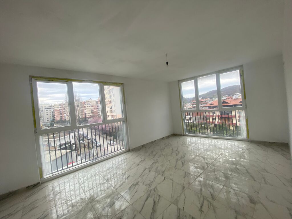 Apartament 2+1 per shitje Yzberisht !