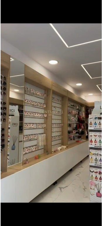 Shop for rent on BUDI street, near the American embassy.