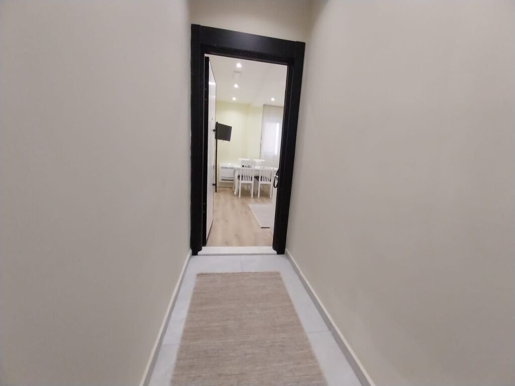 Jepet Dy Garsionjere me qira Bulevardi Zogu i Pare !