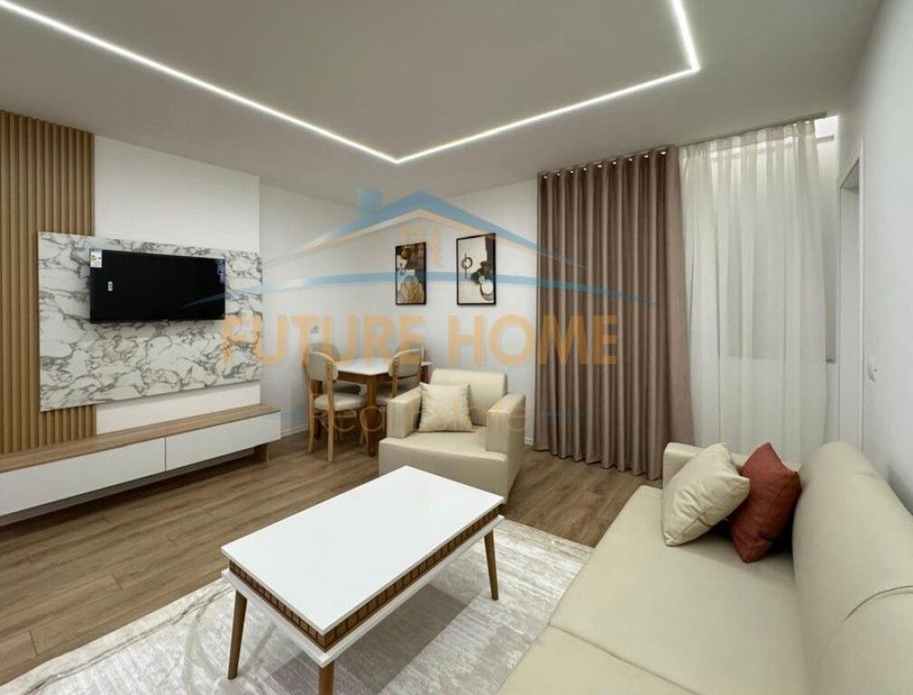 Shitet, Apartament 1+1, Rruga Fortuzi