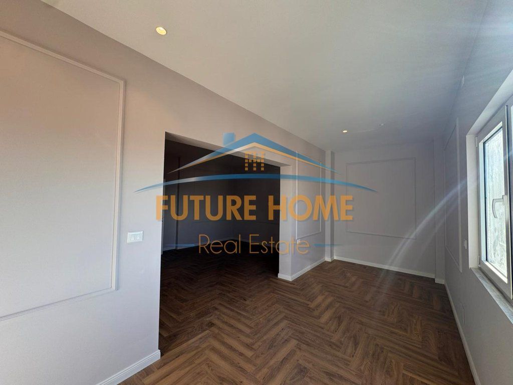 Qira, Ambient per zyra, Shallvaret.