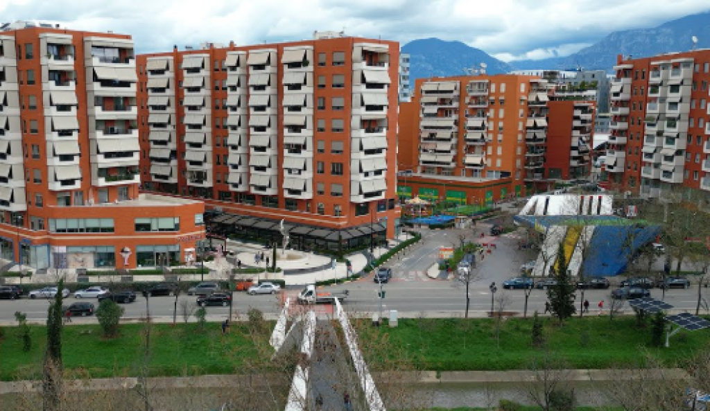 ▫️ NEGOZIO IN VENDITA – Complesso Delijorgji