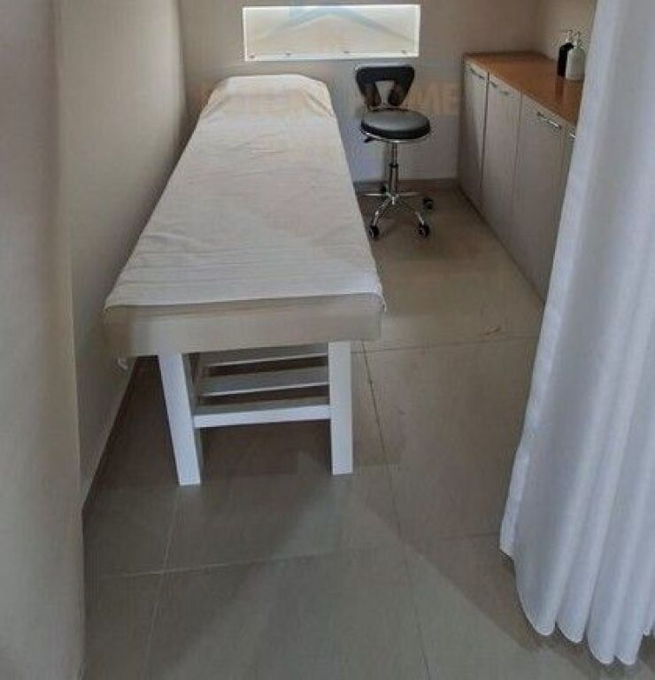 Qira, Ambient Biznesi, Rruga e Kavajës,Tiranë