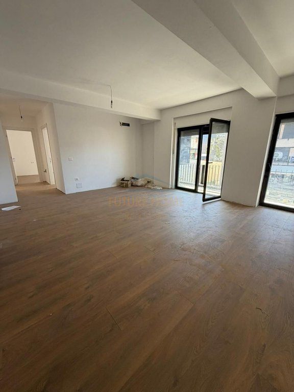 In vendita, Appartamento 3+1+2, Residenza Kodra e Diellit 2.