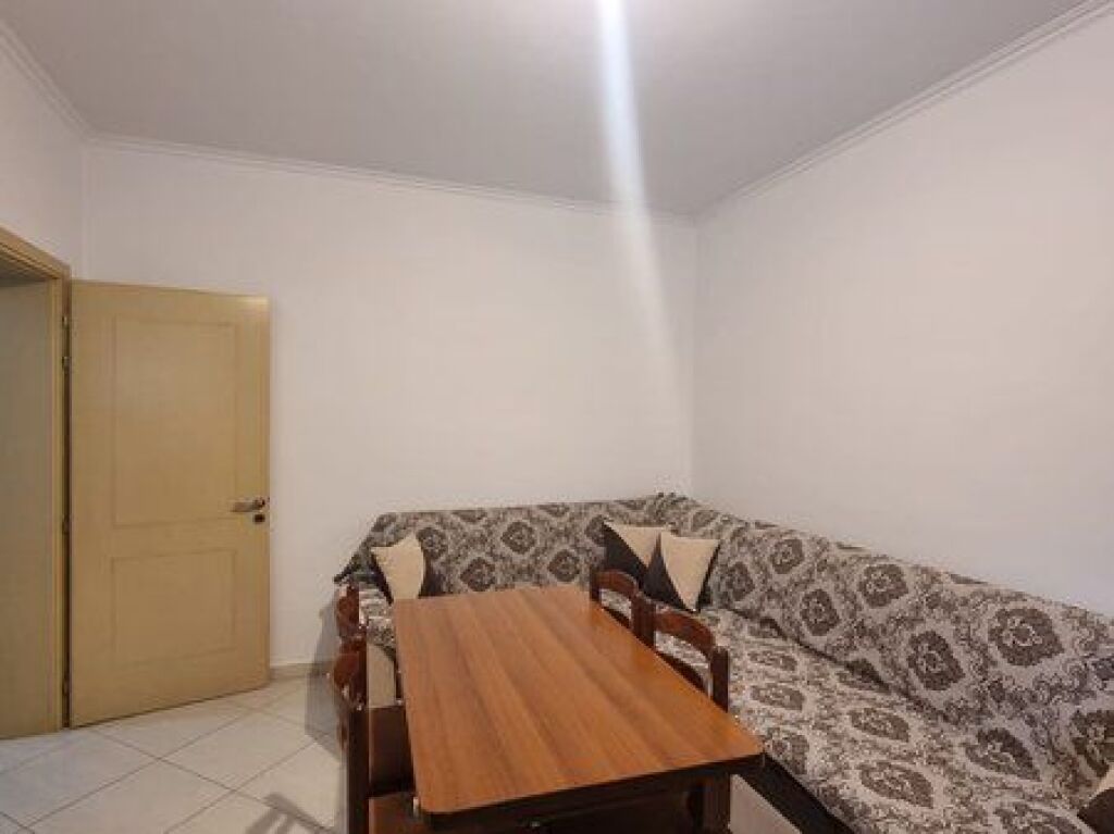 Qera, Apartament 2+1, Vasil Shanto, Tirane.