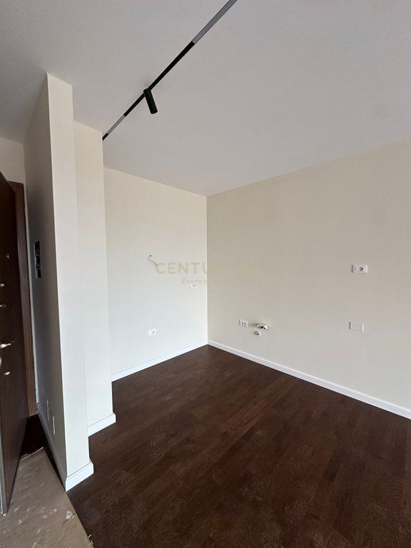 Shitet apartament 2+1+2 me post parkimi – Rezidenca Mirabella 220,000 €