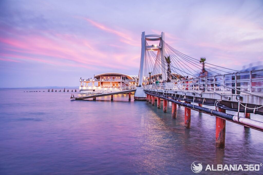 AMBIENT KOMERCIAL NE SHITJE VENDOSUR NE SHETITORE DURRES!