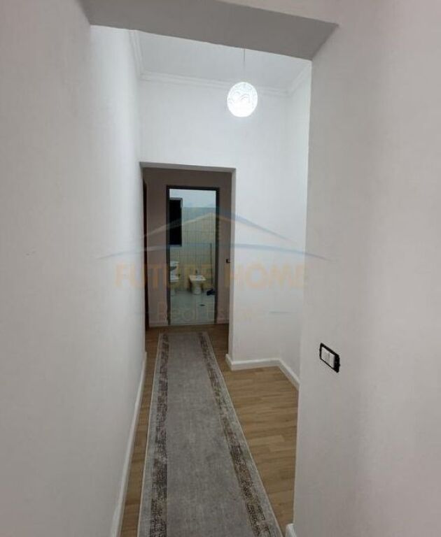 Shitet, Apartament 2+1, Rruga Thesarit, Fresk