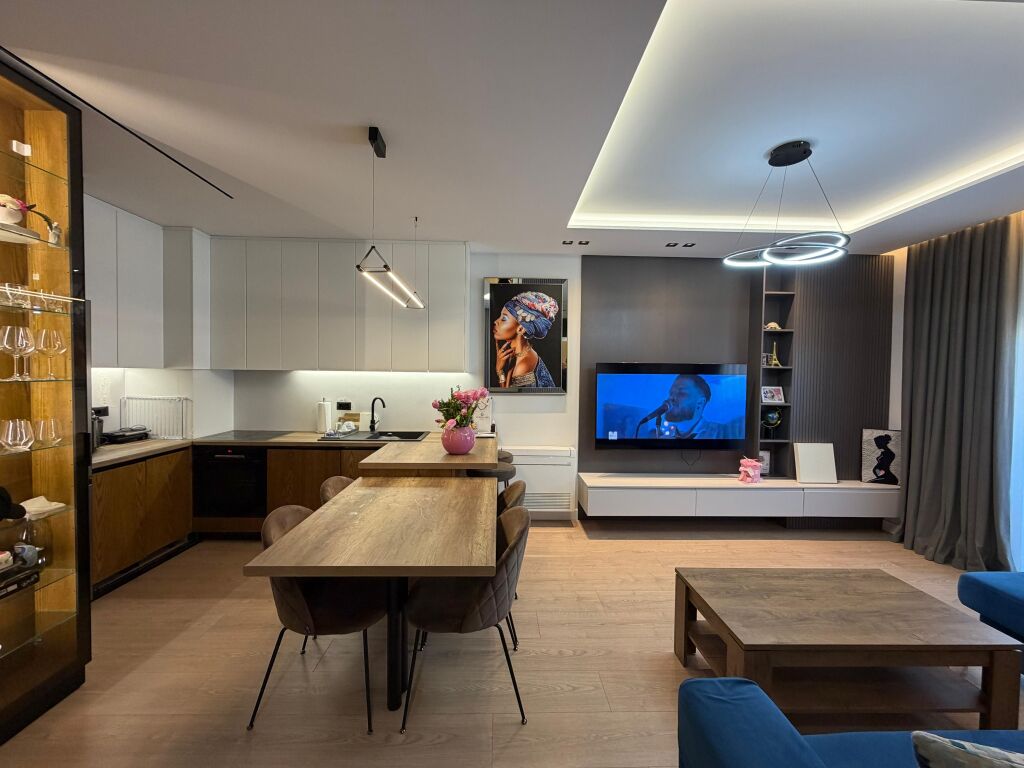 Shitet apartament 2+1+1 tualet  Golden Park Amerikan 3