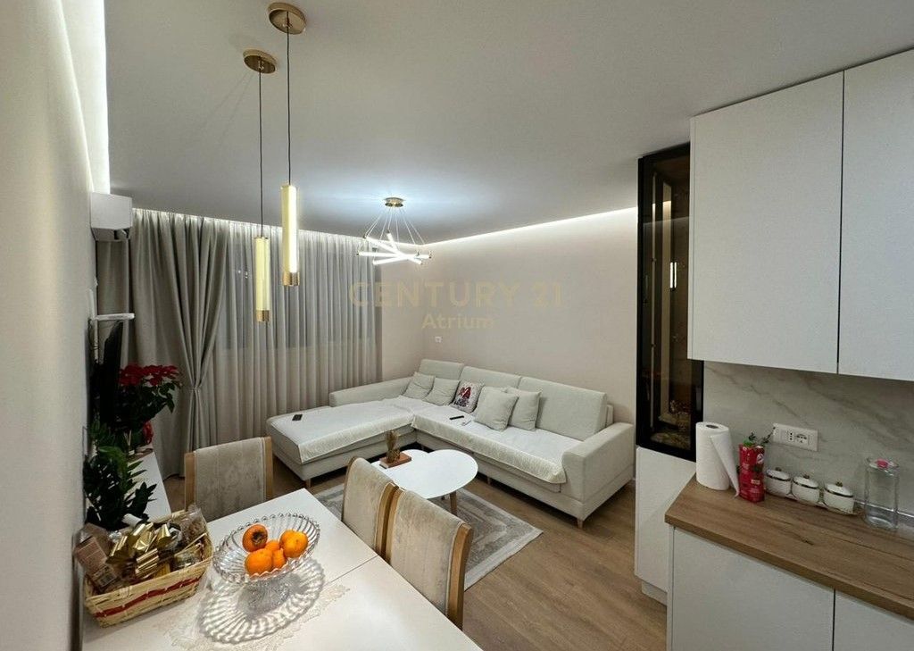 Apartament 1+1 Ne Shkozë