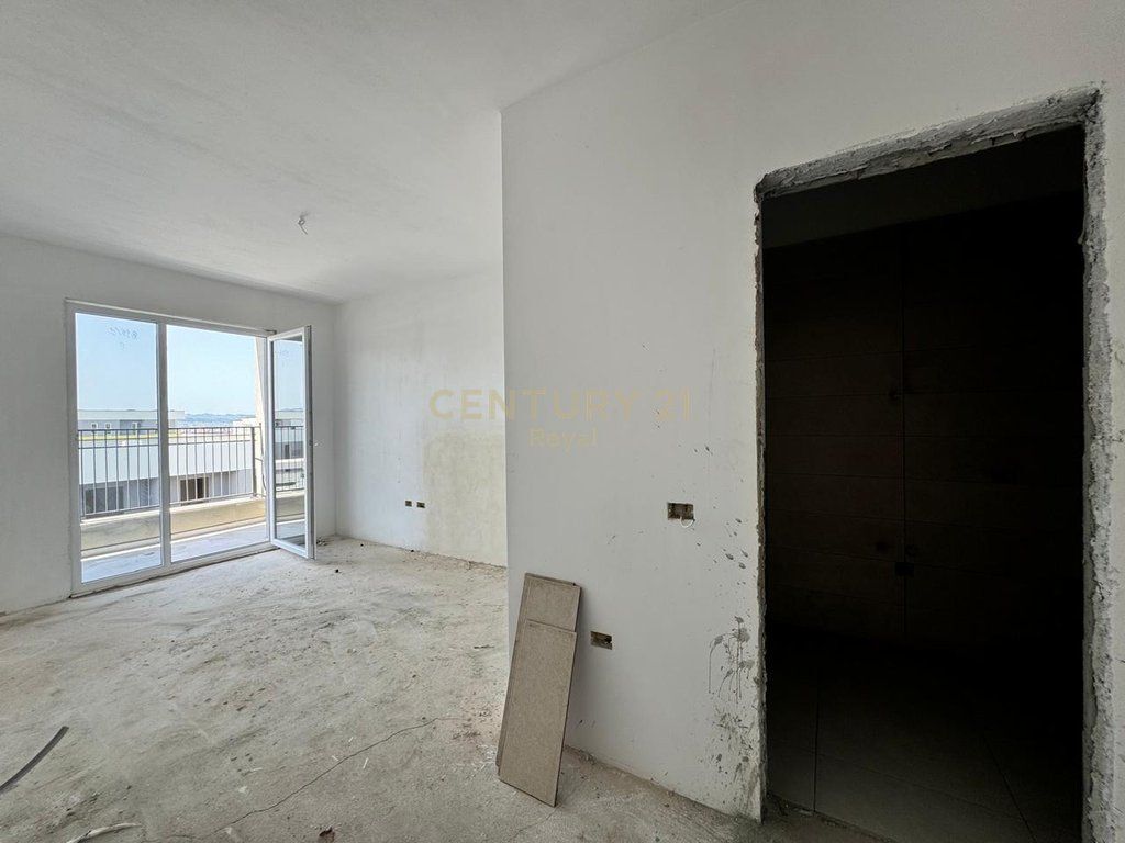 SHESIM APARTAMENT 2+1+2 TEK UNIVERS CITY 112,000 € Sip. Totale  110m2