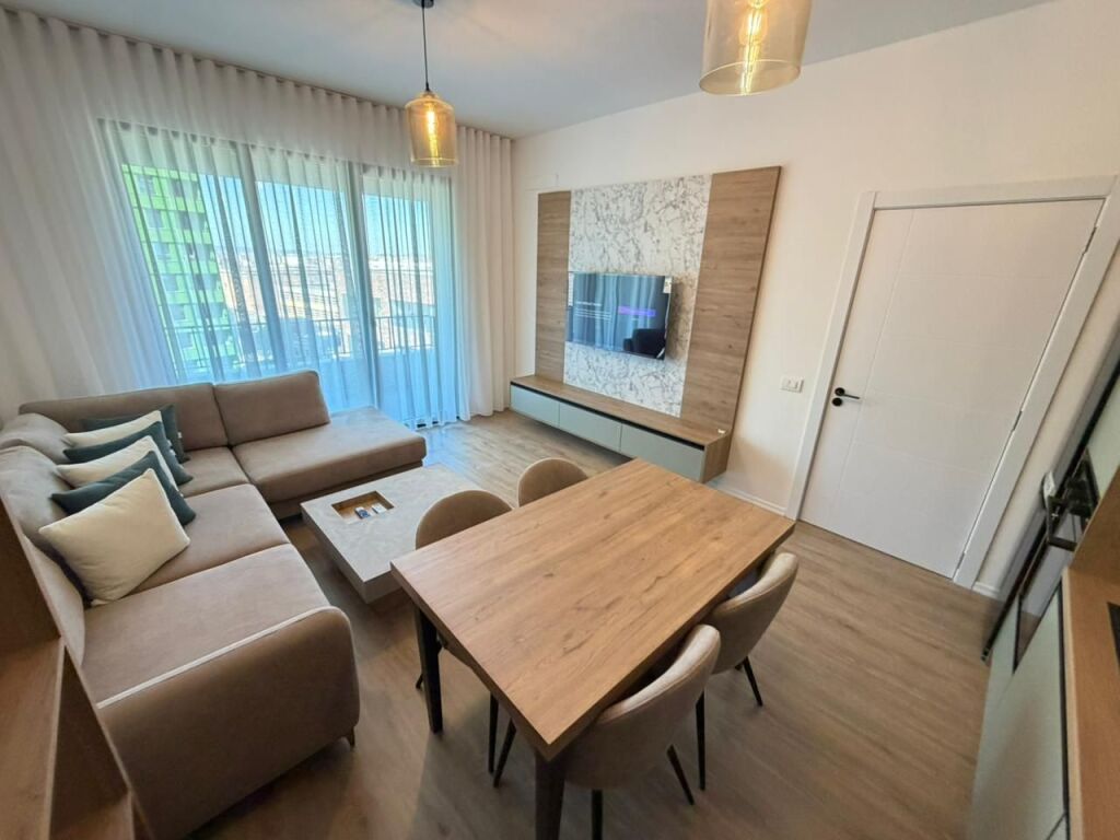 🏢 Jepet me qira apartament 2+1 – Zona 5 Maji💰 Çmimi: 70000 lekë / muaj