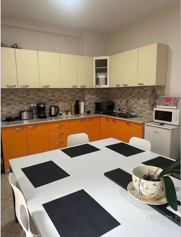 AFFITTASI APPARTAMENTO 1+1 IN VIA BARRIKADAVE | 70’000 ALL !