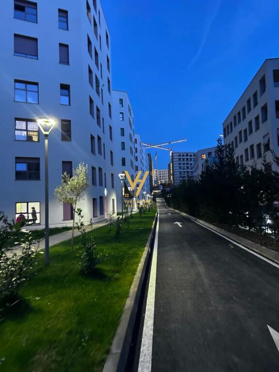 JEPET ZYRE 60 M2 ME QIRA TE KOM.KADIU, ALI DEMI 35.000 LEKE