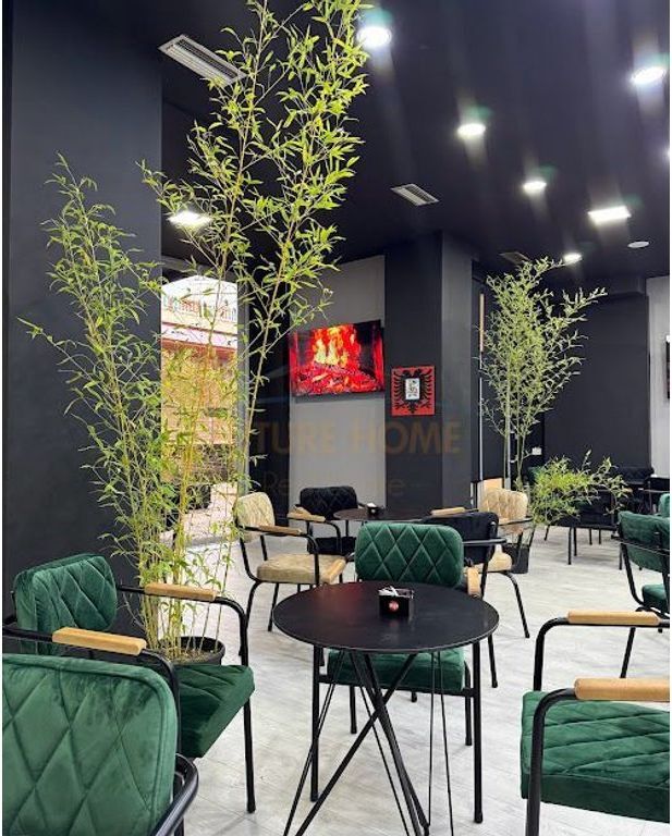 Shitet, Bar Lounge, 21-Dhjetori, Tiranë