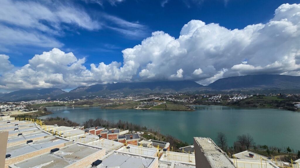 🌳 DUPLEX NË SHITJE – Swan Lake Residence, Farkë 🌴