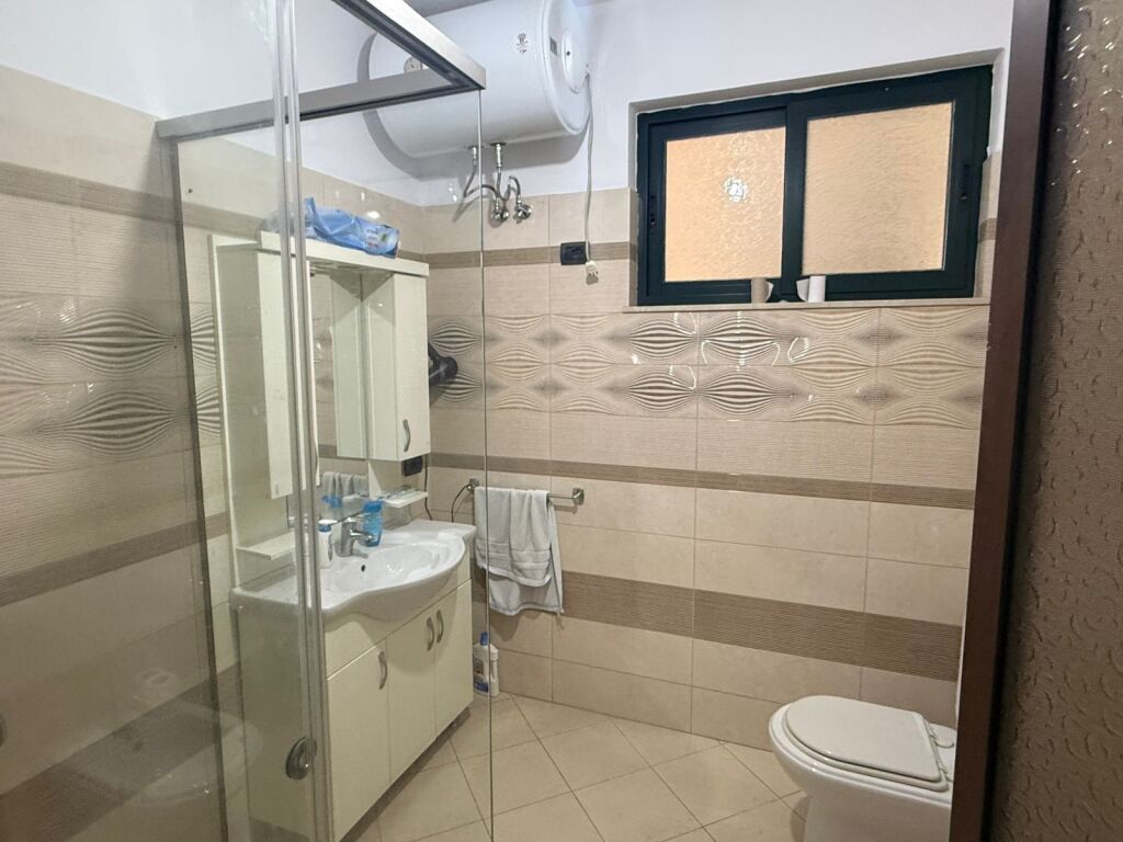 3+1,i mobiluar vile private,sauk i ri,800 euro