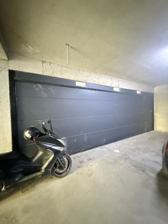 PENTHOUSE 3+1 +3 POSTE PARKIMI PER SHITJE TEK LIQENI I THATE