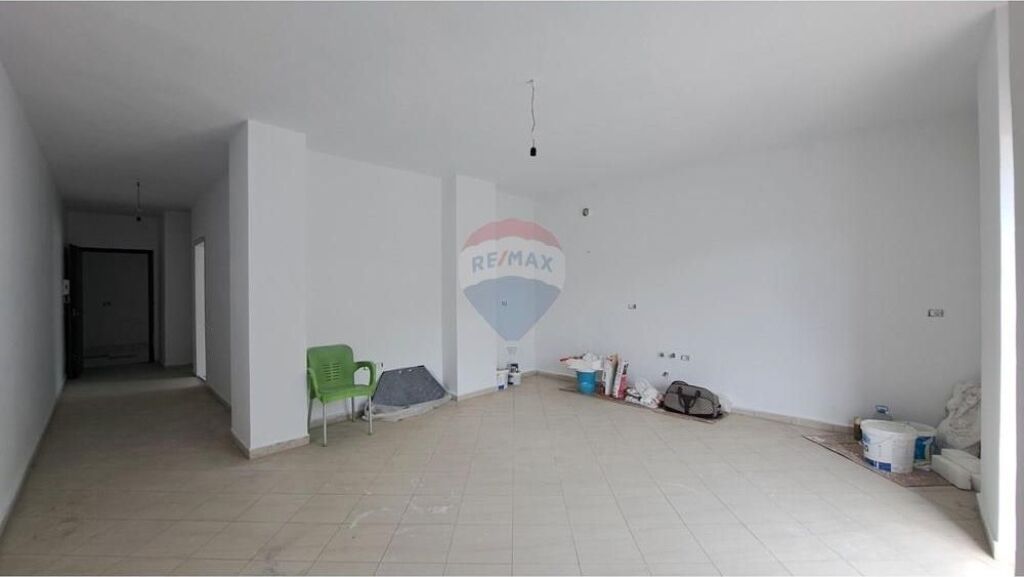 Apartament 1+1 ne shitje,ne Bulevard,Ismail Qemali,Vlore