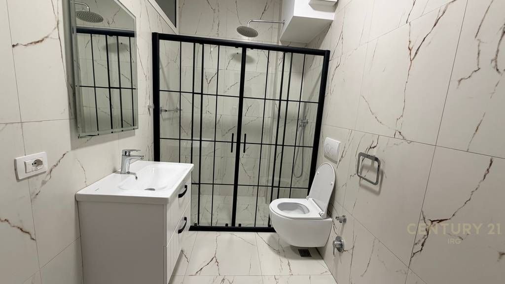 JEPET ME QIRA APARTAMENT 2+1+POST PARKIMI TEK RRUGA DURRESIT !