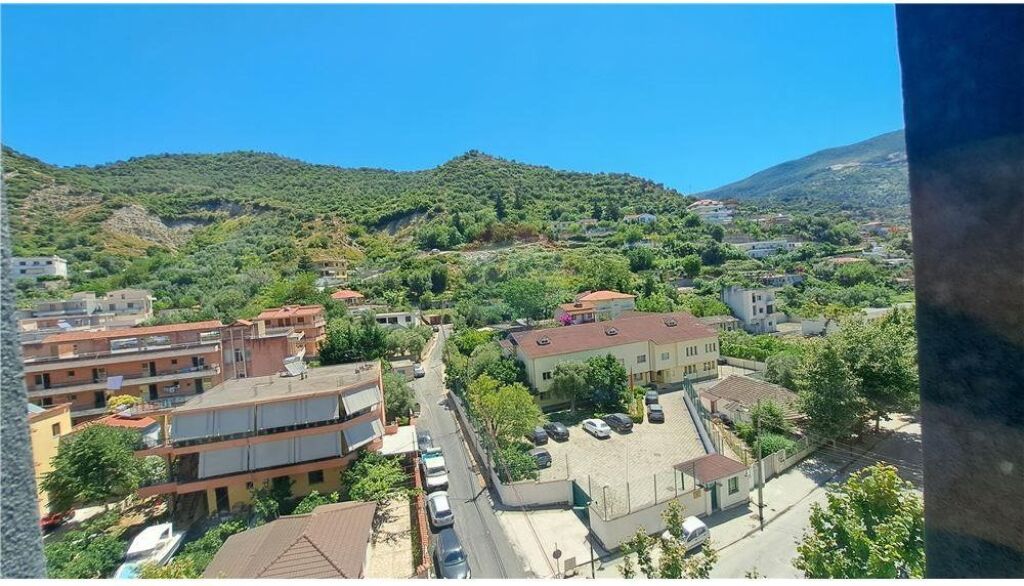 Appartamento 2+1+2 in Vendita, vicino alla Scuola Marina, Vlore