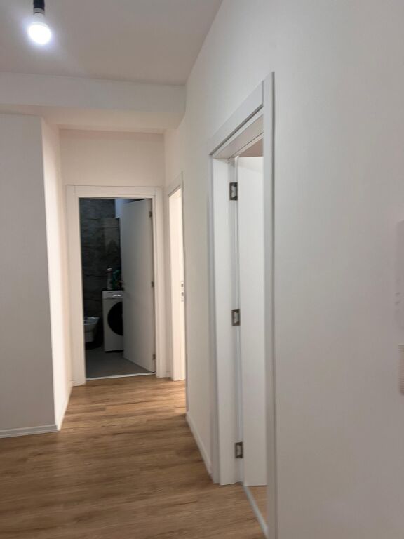 Affittasi 2+1+ parcheggio a Univers City