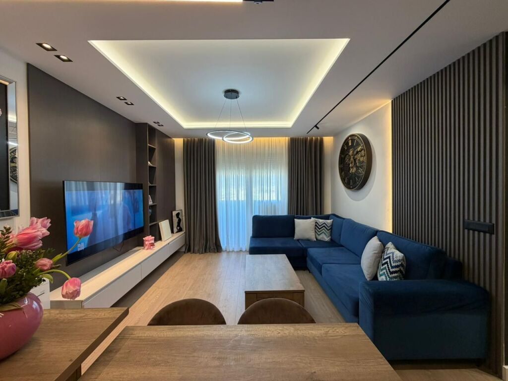 Apartment 2+1+Parking for sale at Golden Park near Amerikan 3.