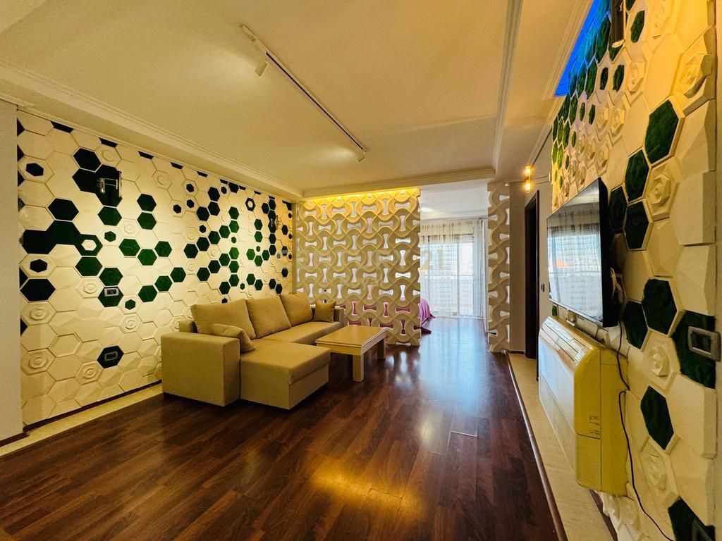 Vendesi in vendita 2+1 vicino alla via Martiri del 4 Febbraio