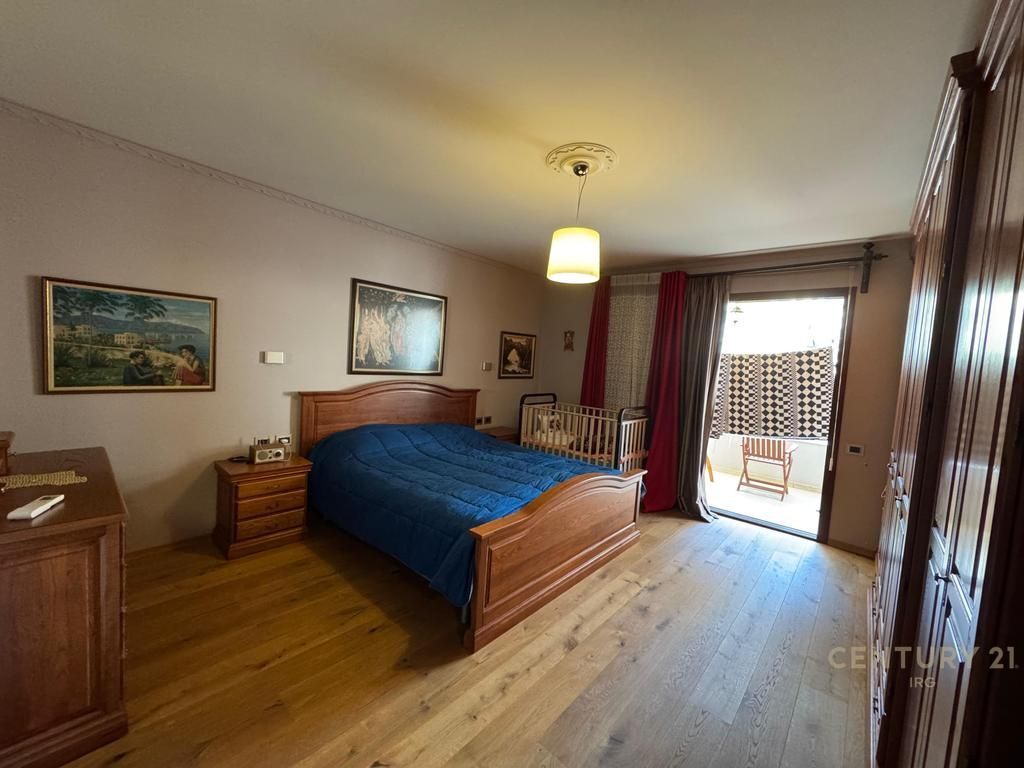 Apartament 2+1+2 ne Ish- Bllok 500,000 €