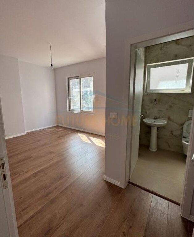 Shitet, Apartament 2+1+2, Rruga e Dajtit, Fresk