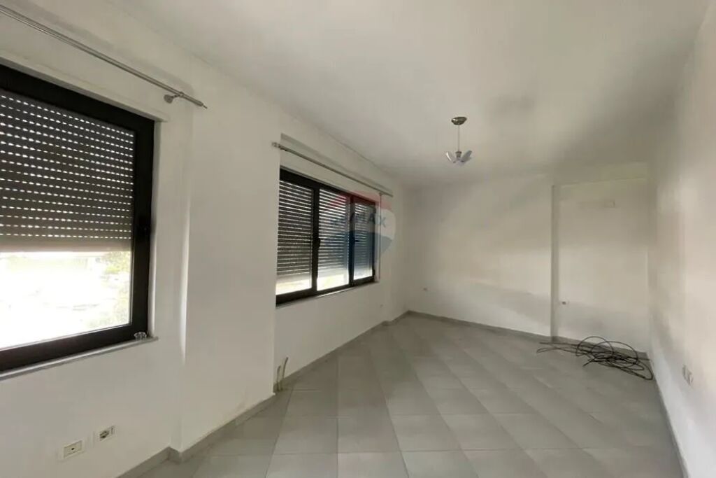 Appartamento - In Vendita - Ex Mercato Elettrico, Tirana