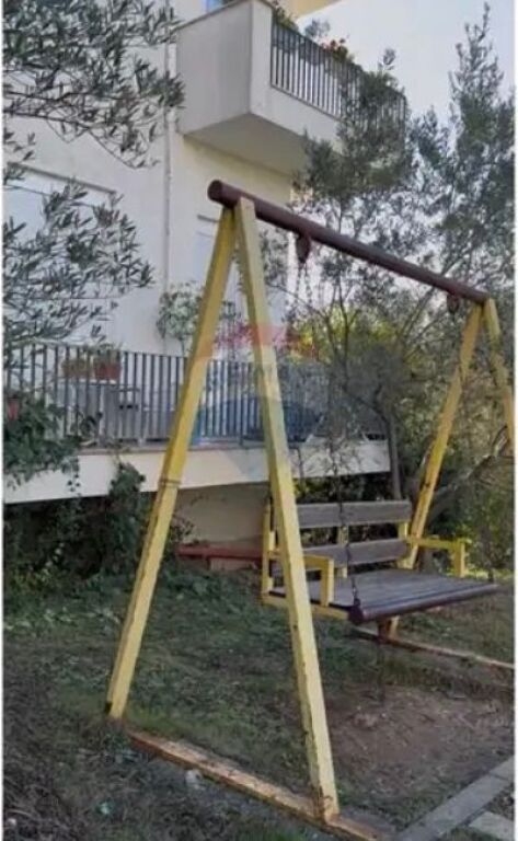 Apartament - Për Shitje - Qyteti Studenti, Tiranë