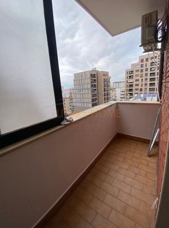 Affitto Appartamento 1+1, Galleria, Via Barricate