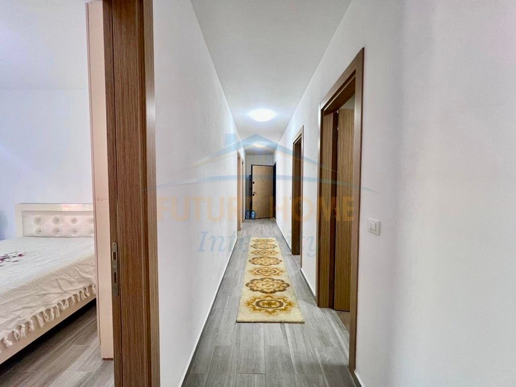 Rent,3+1 5 May street