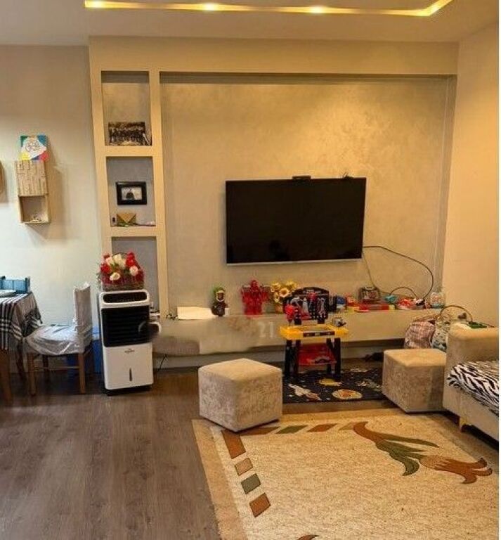 Shesim apartament 2 +1,Bulevardi i Ri-Kashar!