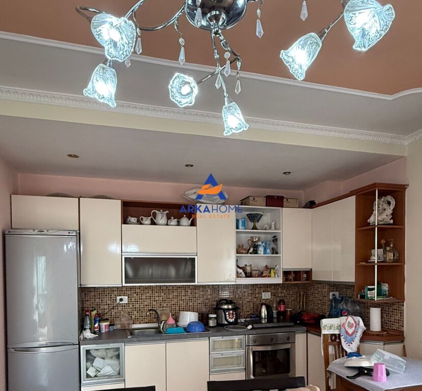 IN VENDITA APPARTAMENTO 2+1+3 BALCONI "VIA NAIM FRASHERI" 250000 EURO