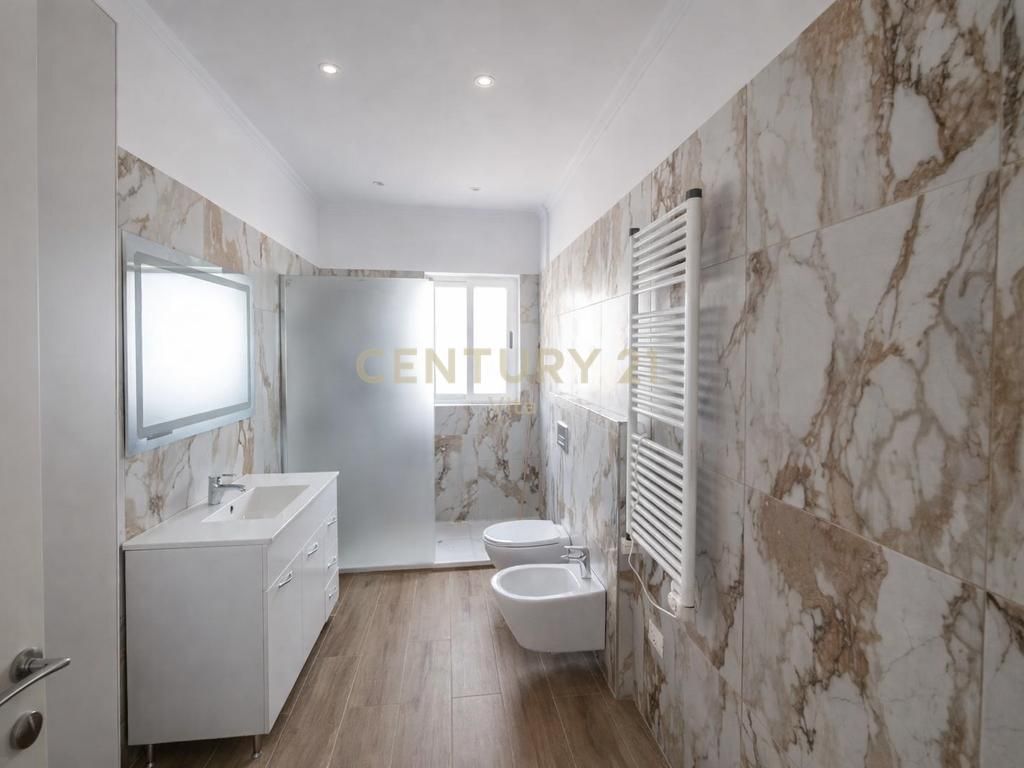 Apartament i Ri për Qira në Qendër të Durrësit , rrugica Kumini !