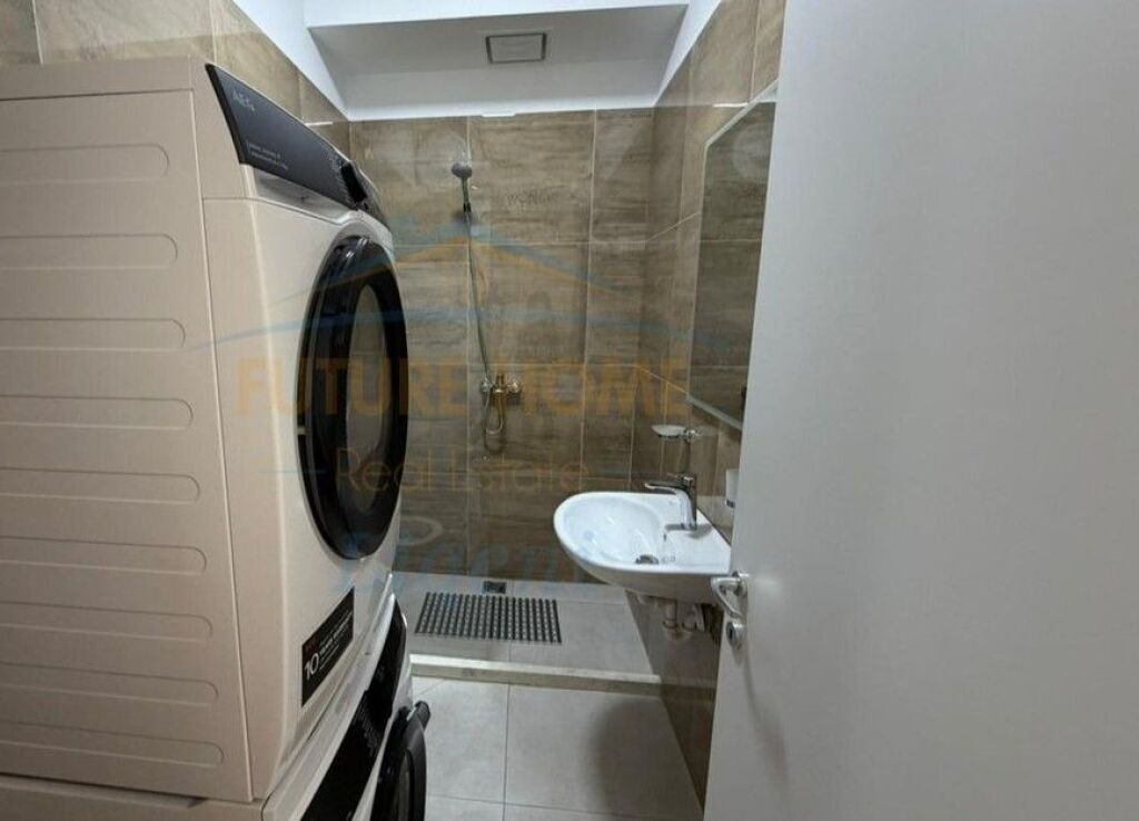 Affitto, Appartamento 3+1+Posto Auto, Via Kavaja, Garden Building, Tirana