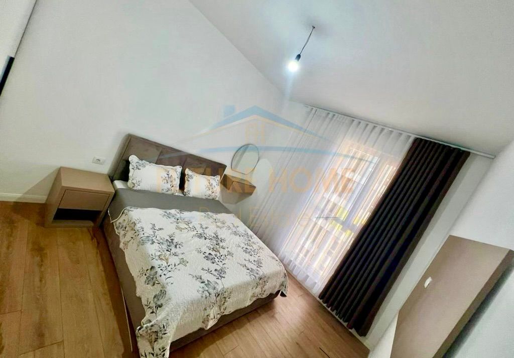 🏙️ Jeto në Univers City – 1+1 Modern pranë QTU! 🏙️