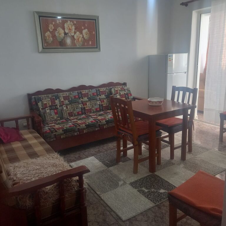 Apartment 2+1 per qera