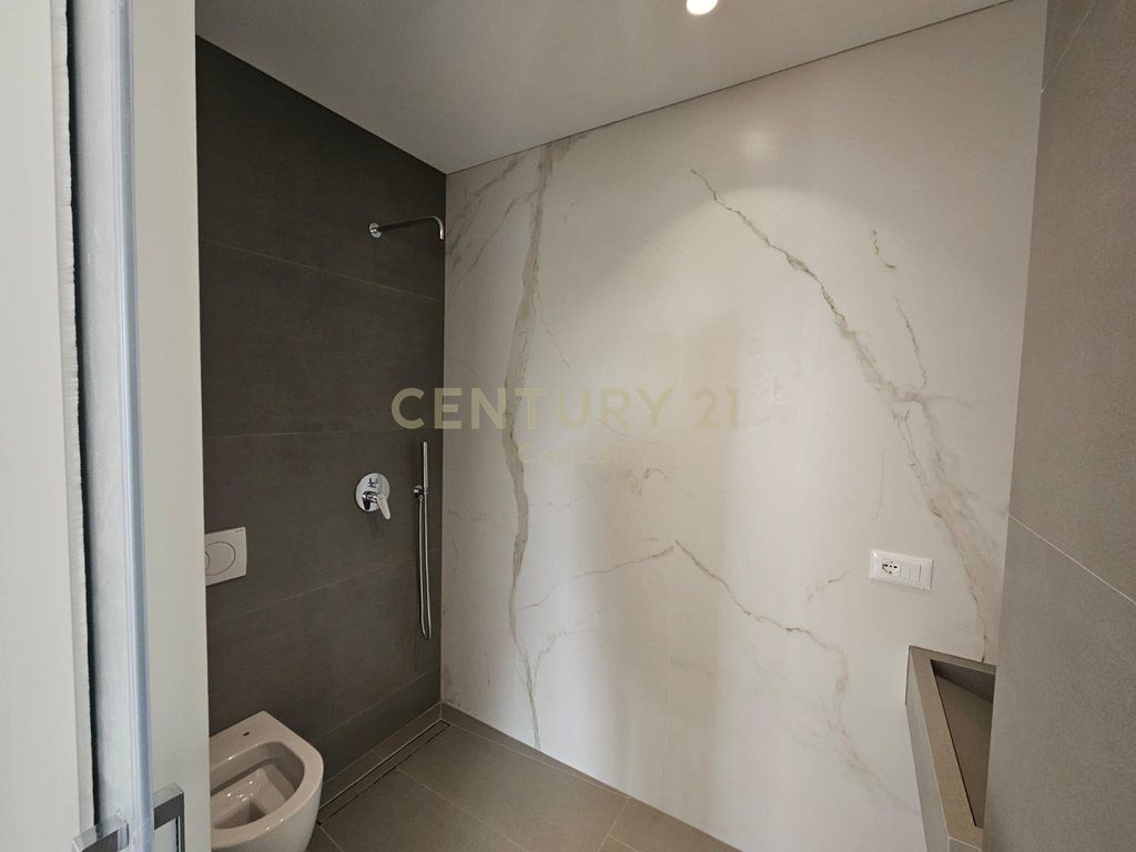 Appartamento 2+1 + Posto Auto in vendita a Grand Park Residence, Ex Campo di Aviazione 215.000 € Sup. Totale 101m2