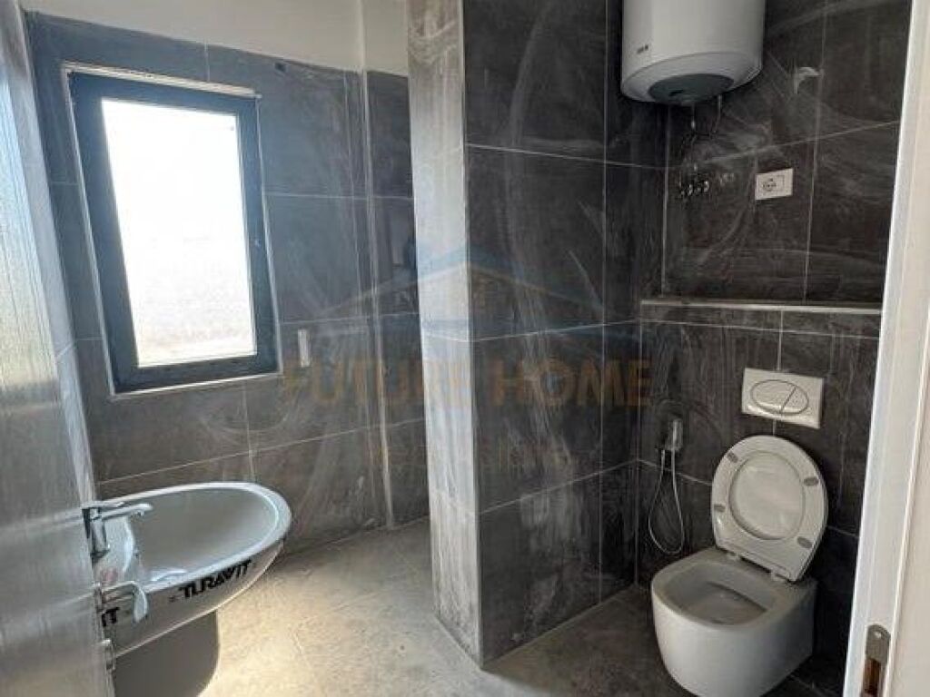 Shitet, Apartament 2+1+2, Oasis Residence, Unaza e Re
