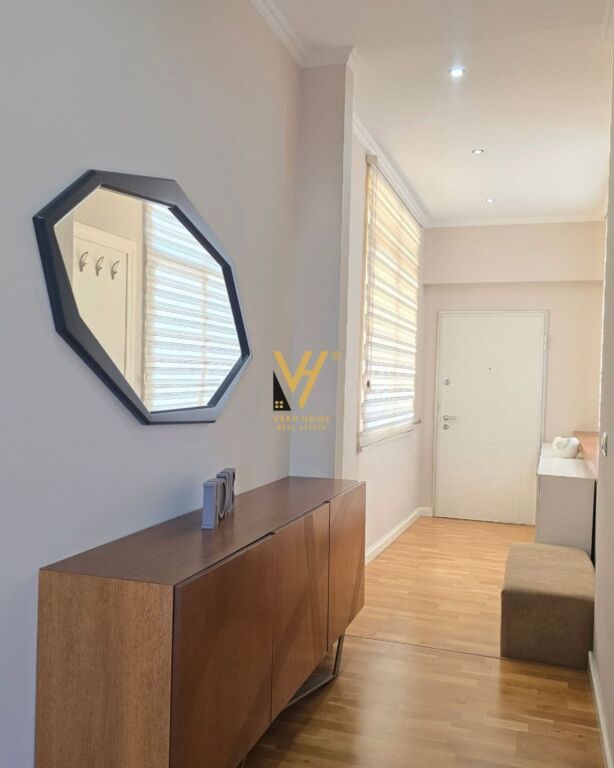 SHITET PAPAFINGO 2+1 TE LIQENI I THATE 270.000 EURO